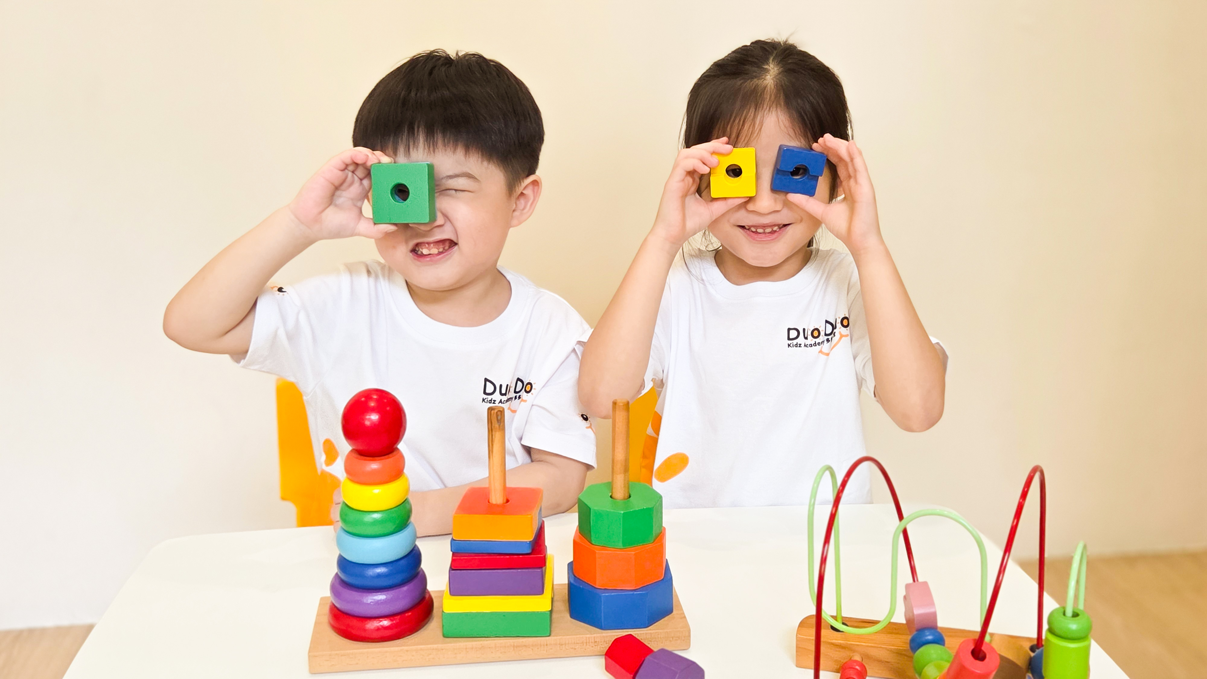  Preschool child learning with confidence 